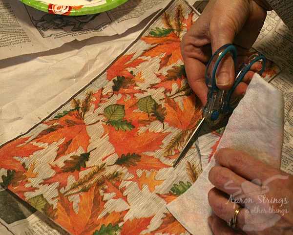 diy centerpiece cut paper napkin thanksgiving centerpiece at ApronSTringsOtherthings.com dollar tree